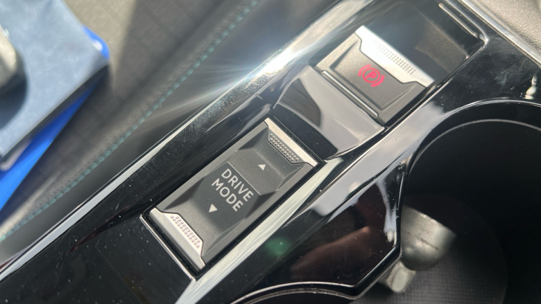 Peugeot 208 1.2 PureTech 100 Allure Premium 5dr Petrol Hatchback